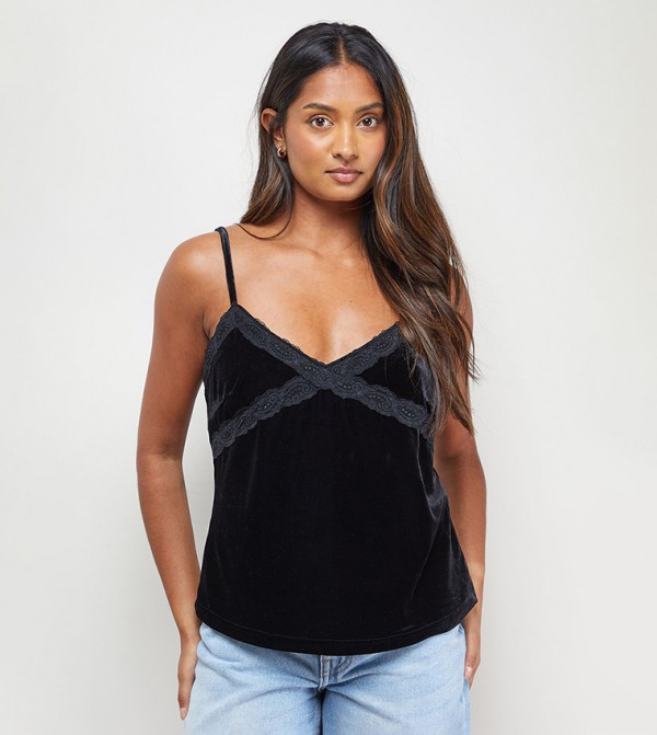 توب كامي دانتيل مخمل