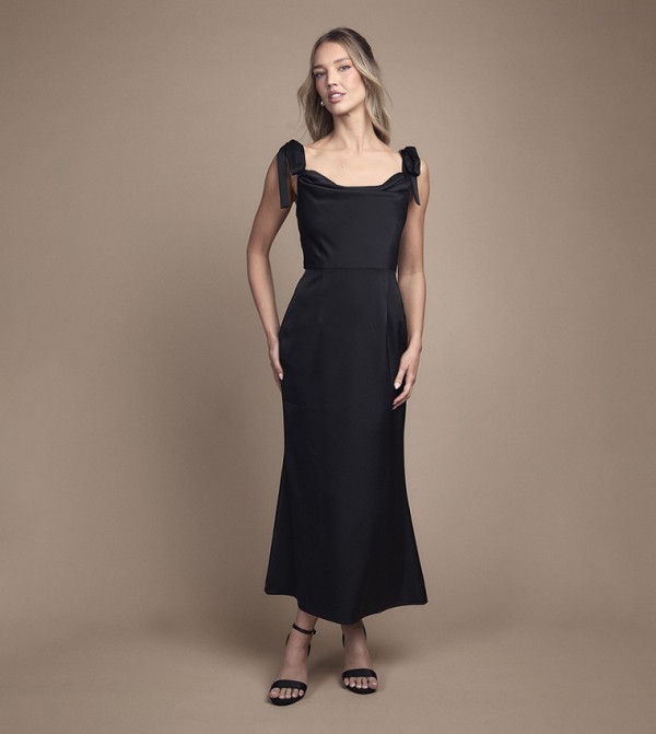 فستان ميداكسي ساتان بربطة كتف لوصيفات العروسة 