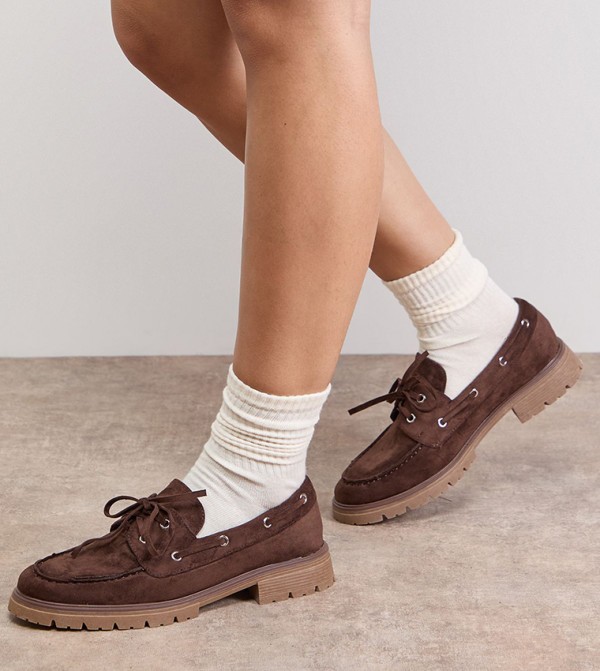 حذاء تشانكي بنعل مطاطي شامواه صناعي 