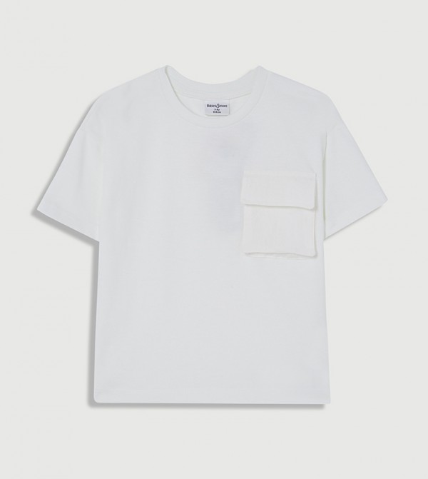 Solid Pocket Detail T-Shirt