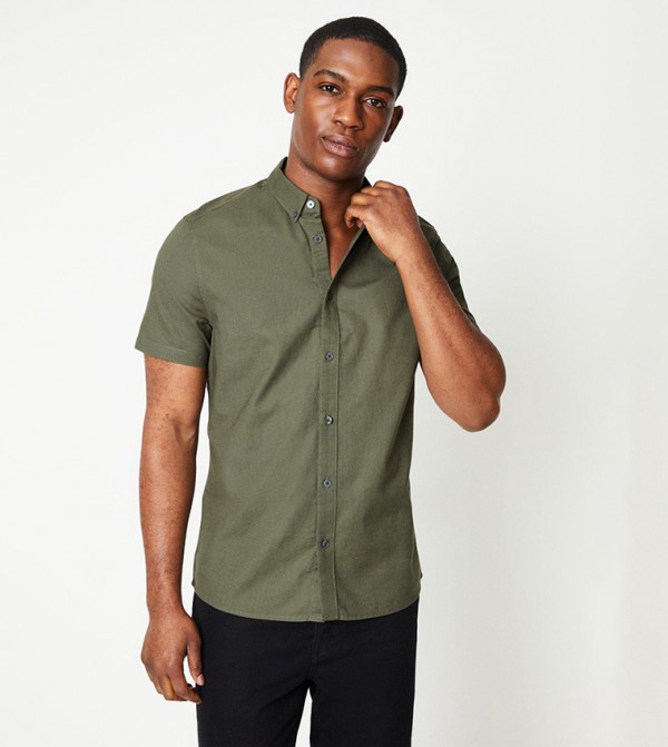 Solid Short Sleeves Oxford Shirt