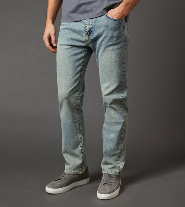 Vintage Wash Stretch Straight Fit Jeans