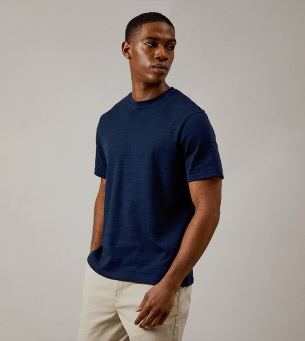 Textured Short Sleeves T-Shirt