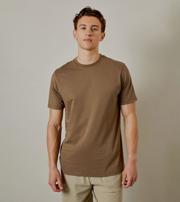 Solid Short Sleeves Crew Neck T-Shirt
