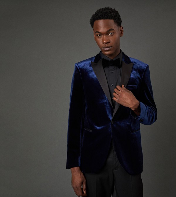 Velvet Peak Lapel Slim Fit Blazer