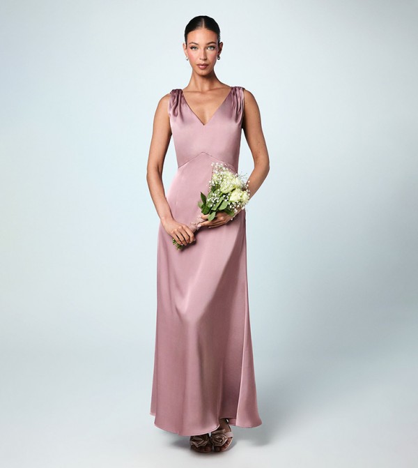 فستان وصيفة ماكسي بياقة V 