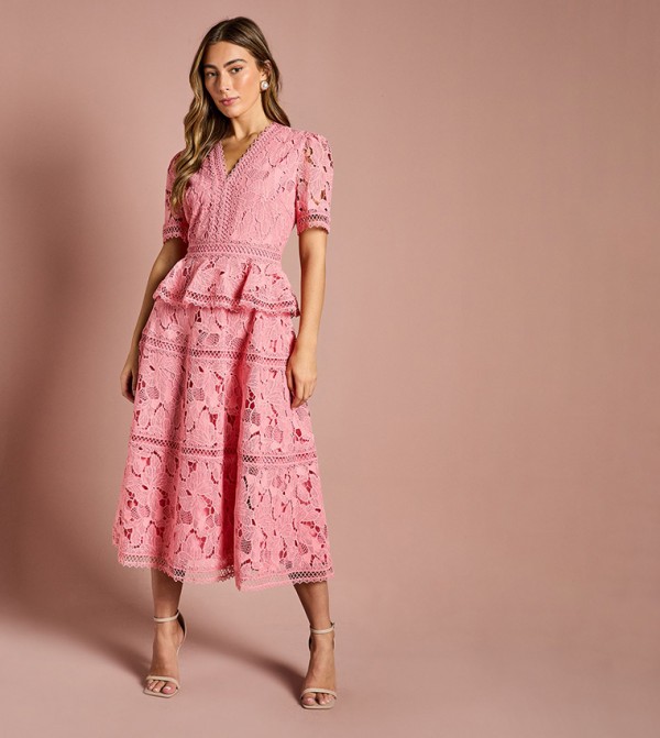 فستان ميدي دانتيل بياقة V