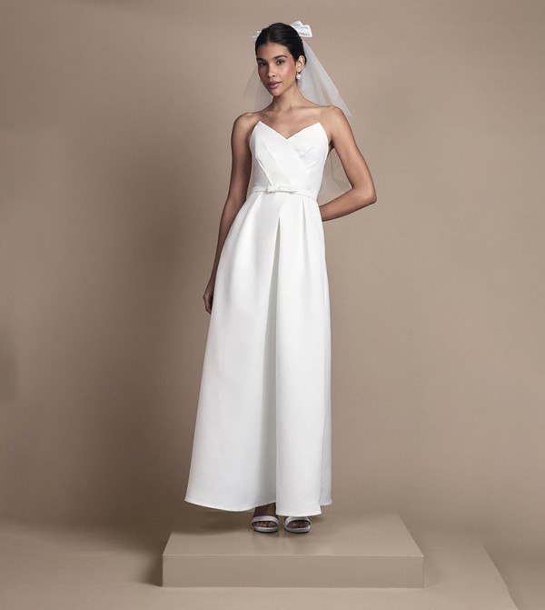 Strapless Sweetheart Full Skirted Wedding Dress