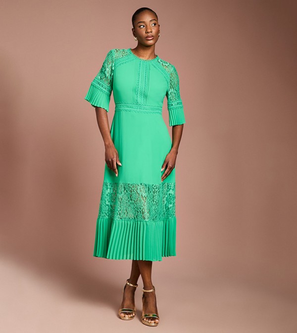 فستان ميدي بحبكة دانتيل