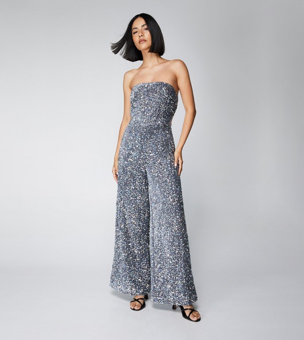 Buy Nasty Gal Premium Star Bandeau Flared Sequin Jumpsuit In Black |  6thStreet Kuwait