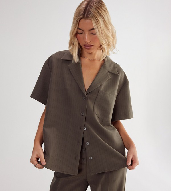 Striped Short Sleeves Revere Collar Shirt