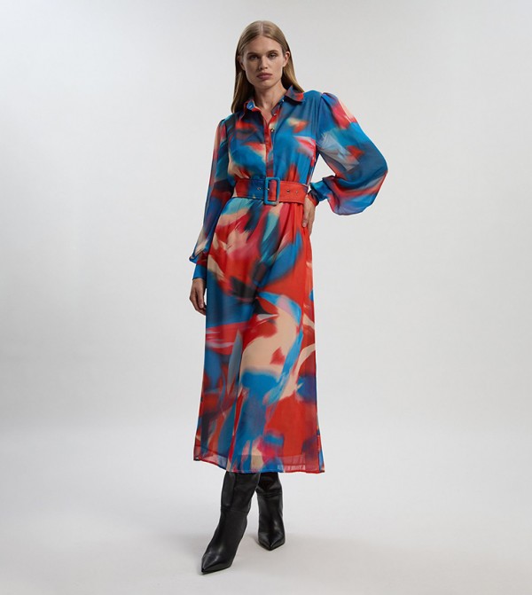 فستان قميص منسوج بحزام وطبعة 