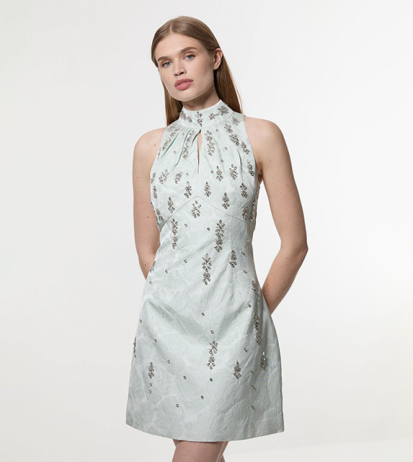 فستان ميني بياقة عالية 