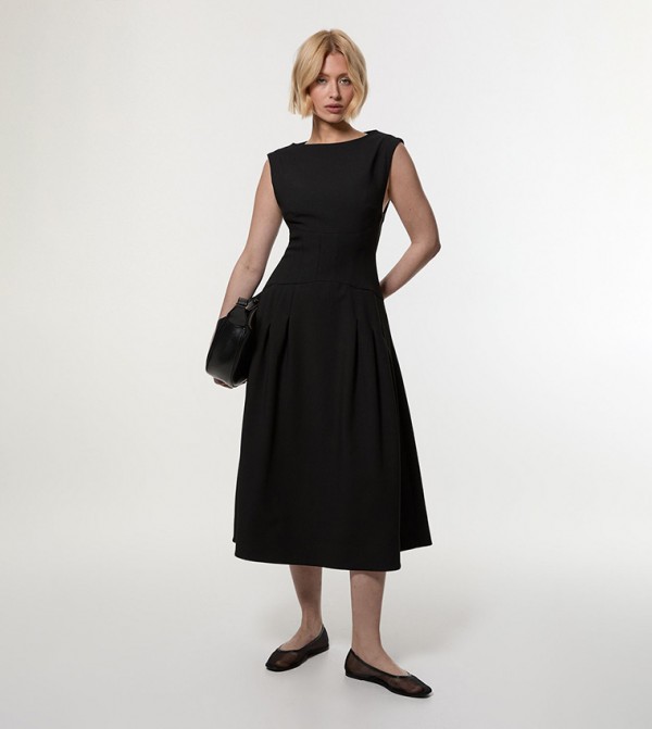 Open Back Flareded Tailored Midi Dress