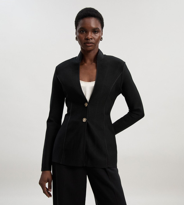 جاكيت محبوك 