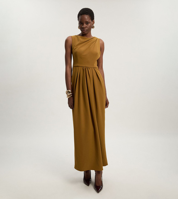 فستان ماكسي للمقاسات الصغيرة