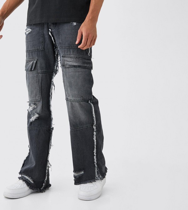 Rigid Flare Frayed Edge Cargo Relaxed Fit Jeans