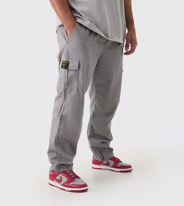 Mid Rise Straight Fit Cargo Trousers