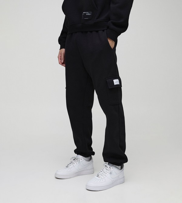 Slim Fit Woven Tab Solid Cargo Joggers