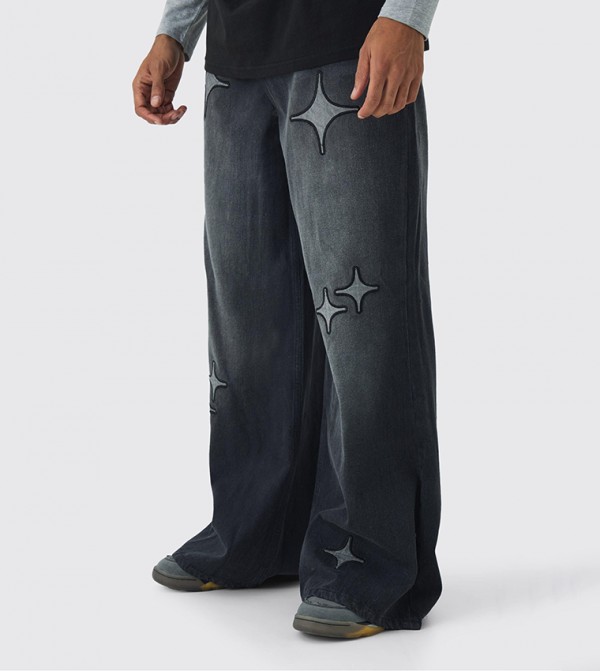 Extreme Star Appliqued Baggy Jeans