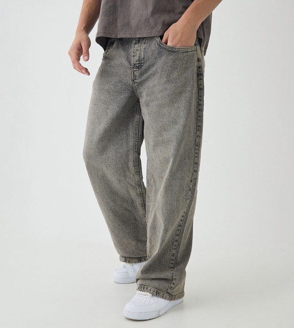 Stone Washed Relaxed Fit Jeans