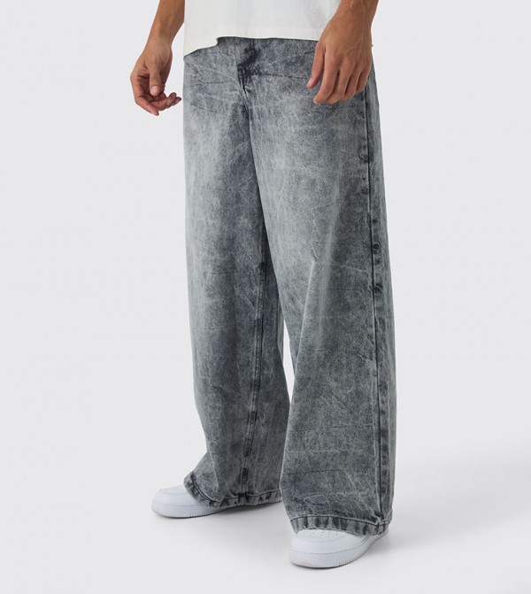 Washed Extreme Baggy Fit Jeans