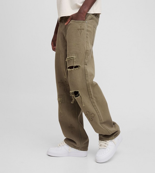 Ripped Rigid Cross Appliqued Relaxed Fit Jeans