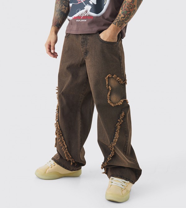 Rigid Butterfly Appliqued Baggy Jeans