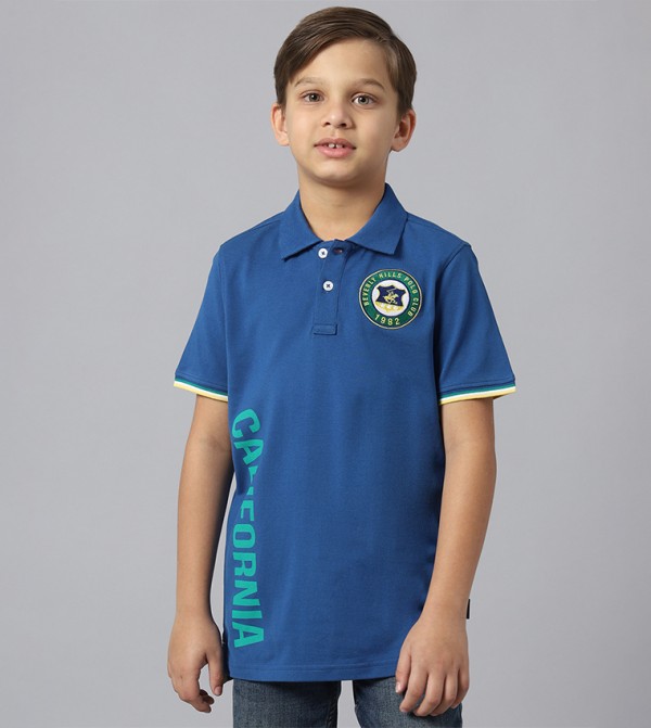 تيشيرت بياقة بولو وأكمام قصيرة 