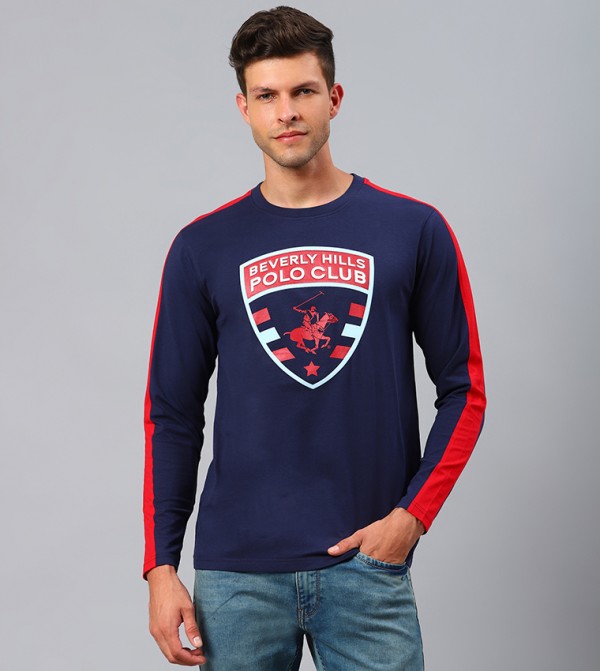 Navy blue t 2024 shirt and jeans