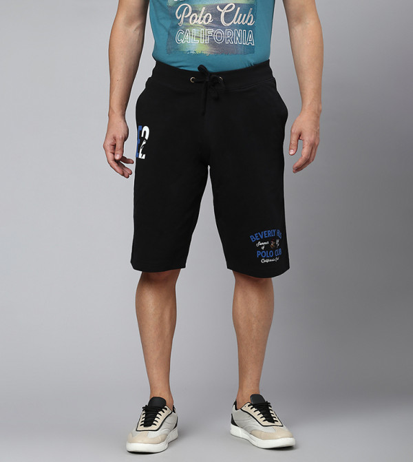 شورت منسوج بطبعة 