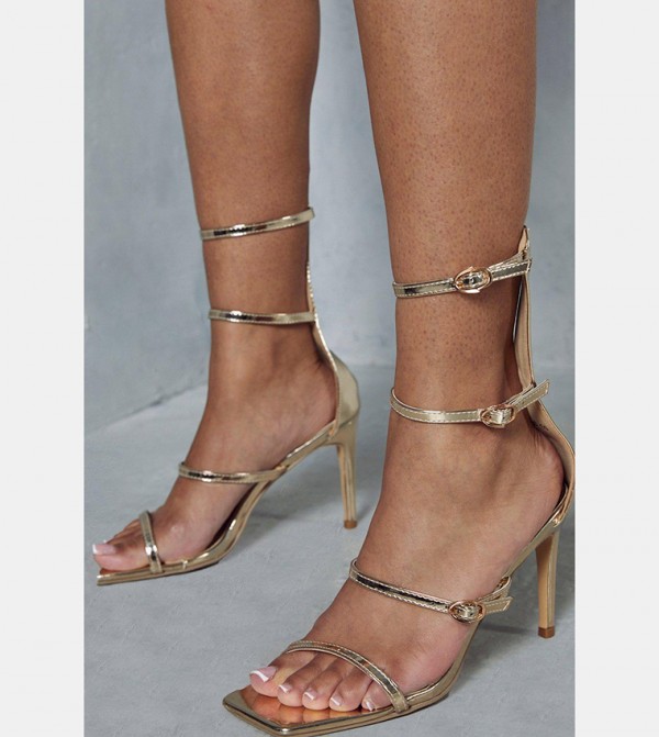 Open toe top heels gold