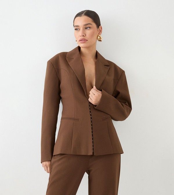 بليزر كم طويل وخصر منخفض