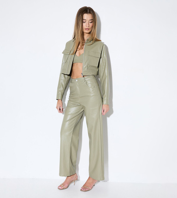 بنطلون جلد صناعي واسع 