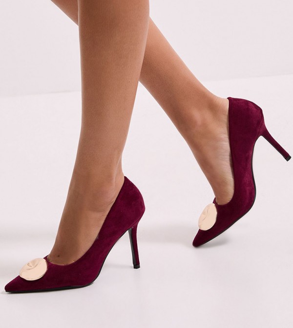 حذاء جلد سويد