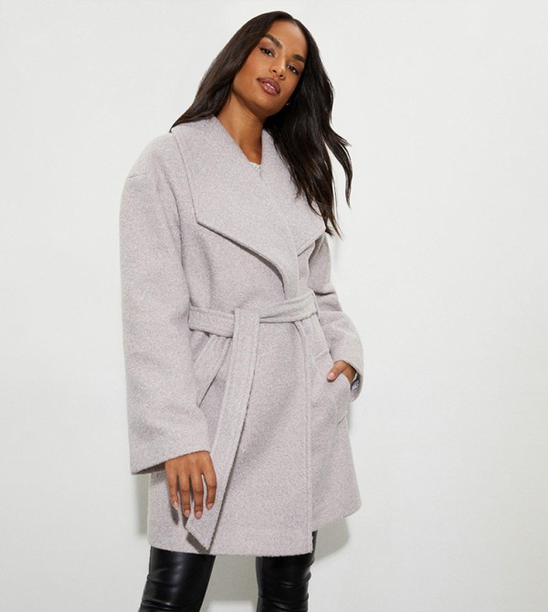 Buy Boohoo Short Belted Faux Fur Coat In White