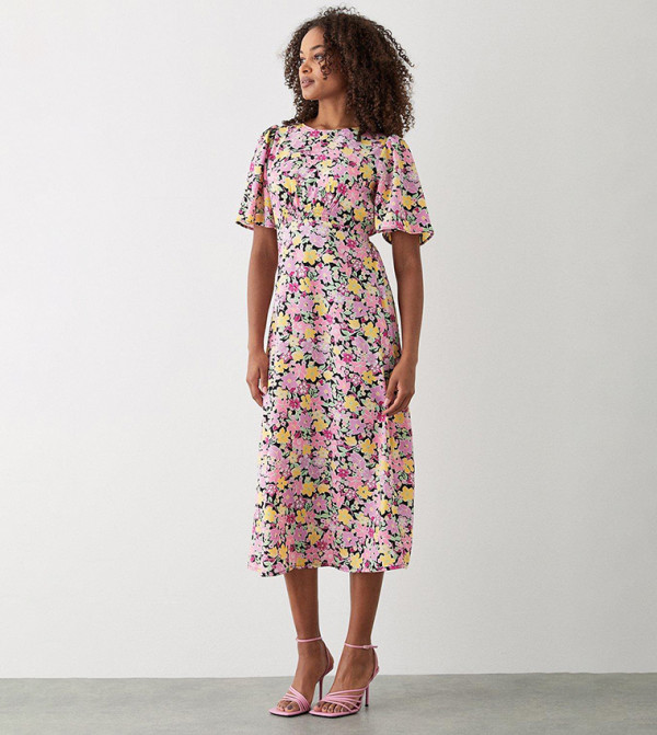 فستان ميدي بخصر مزموم وأكمام مكشكشة