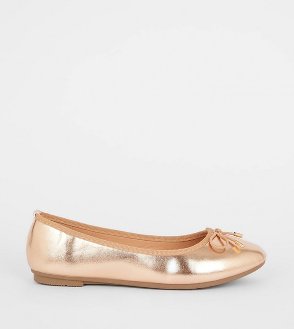 Buy Dorothy Perkins Pip Comfort Metallic Ballet Flats in Rose 6thStreet UAE