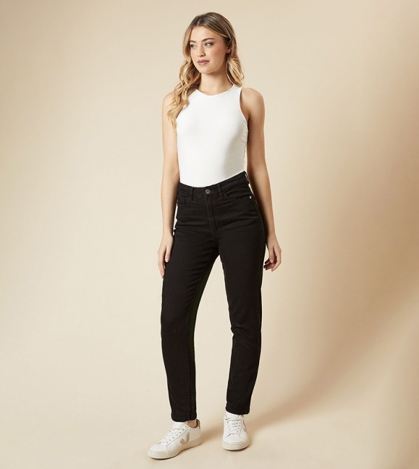 Comfort Stretch Slim Mom Fit Jeans