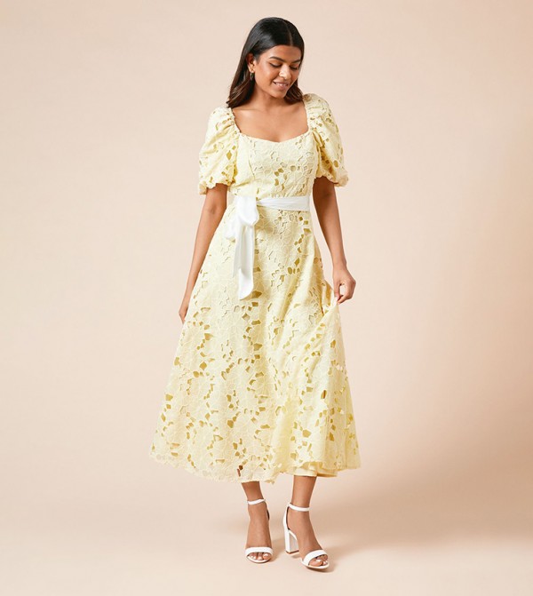 Petite DP Luxe Cutwork Lace Contrast Belt Midi Dress
