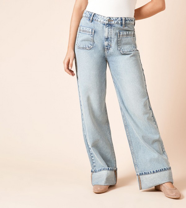 Patch Pockets Straight Fit Jeans
