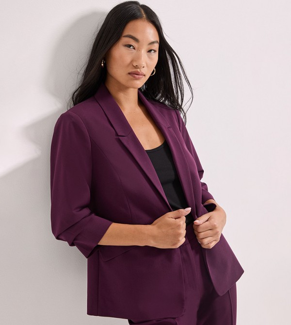 بليزر بياقة ليبل وكم مزموم لللمقاسات الصغيرة 