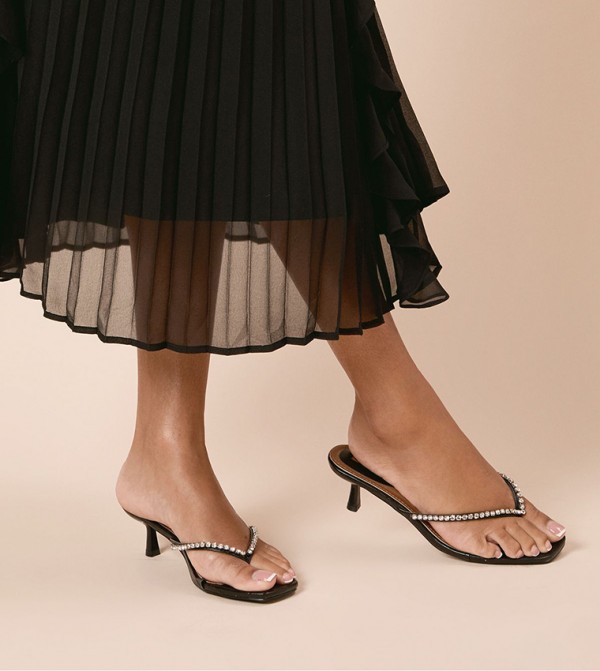 Ollie Faux Leather Diamante Toe Post Kitten Heel Sandals