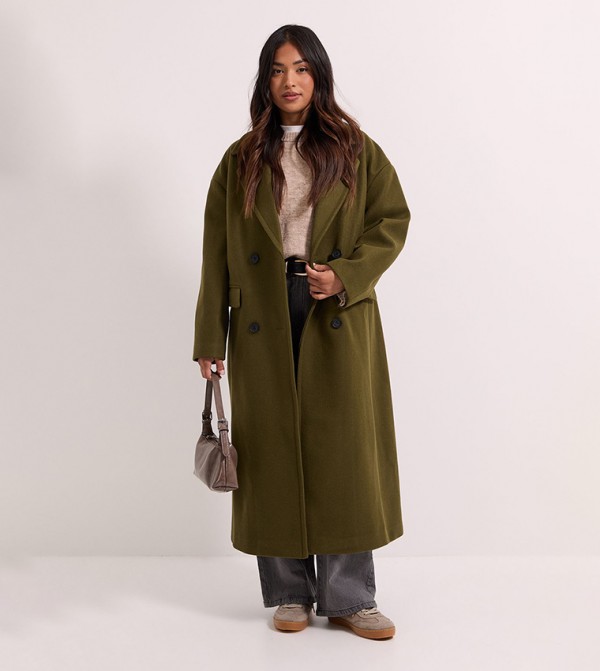 Petite Relaxed Fit Buttoned Coat