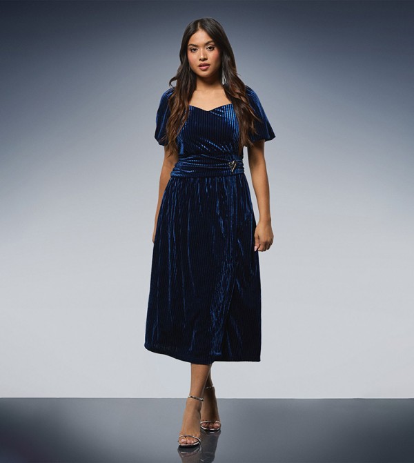 Petite Dp Luxe Gathered Waist Velvet Midi Dress