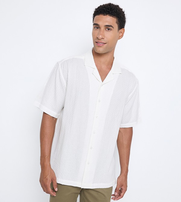 Textured Revere Collar Short Sleeves Shirt