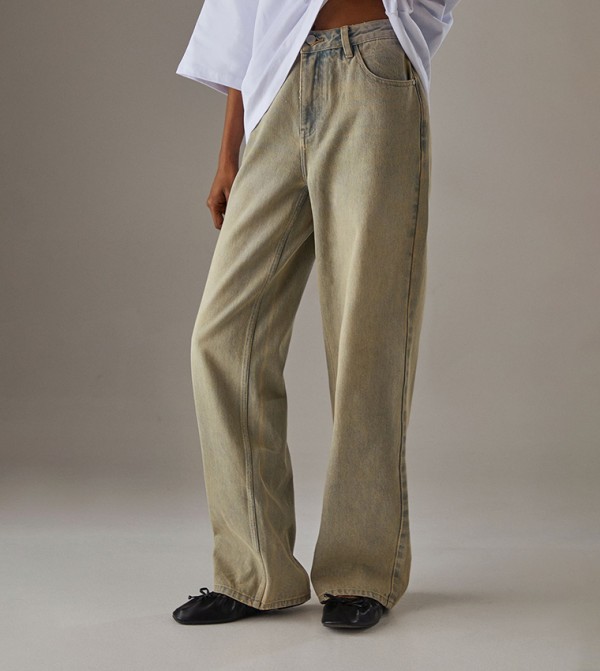 Vintage Wash Ultimate Boyfriend Fit Jeans