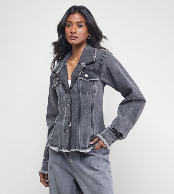 Front Fitted Frayed Hem Denim Jacket