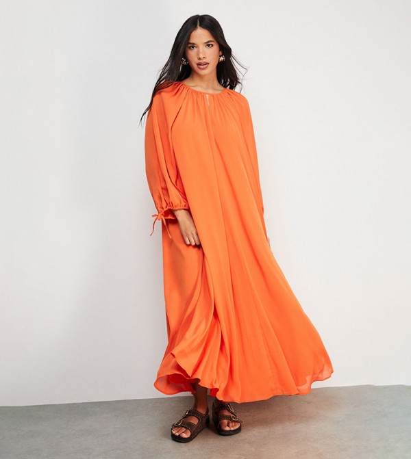 Petite Chiffon Keyhole Neck Trapeze Maxi Dress