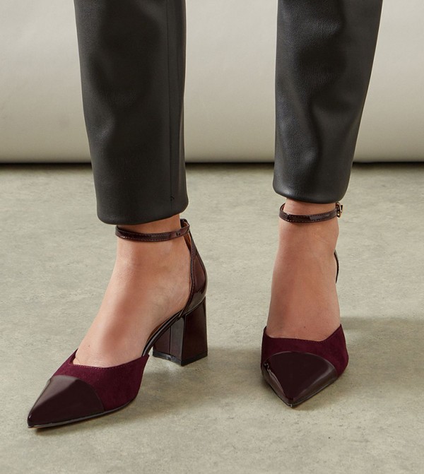 Wide Fit Dollis Pointed Two Part Toe Pumps